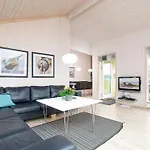 Casa de Férias With Private Sauna For Großenbrode