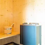 With Private Sauna For Casa de Férias